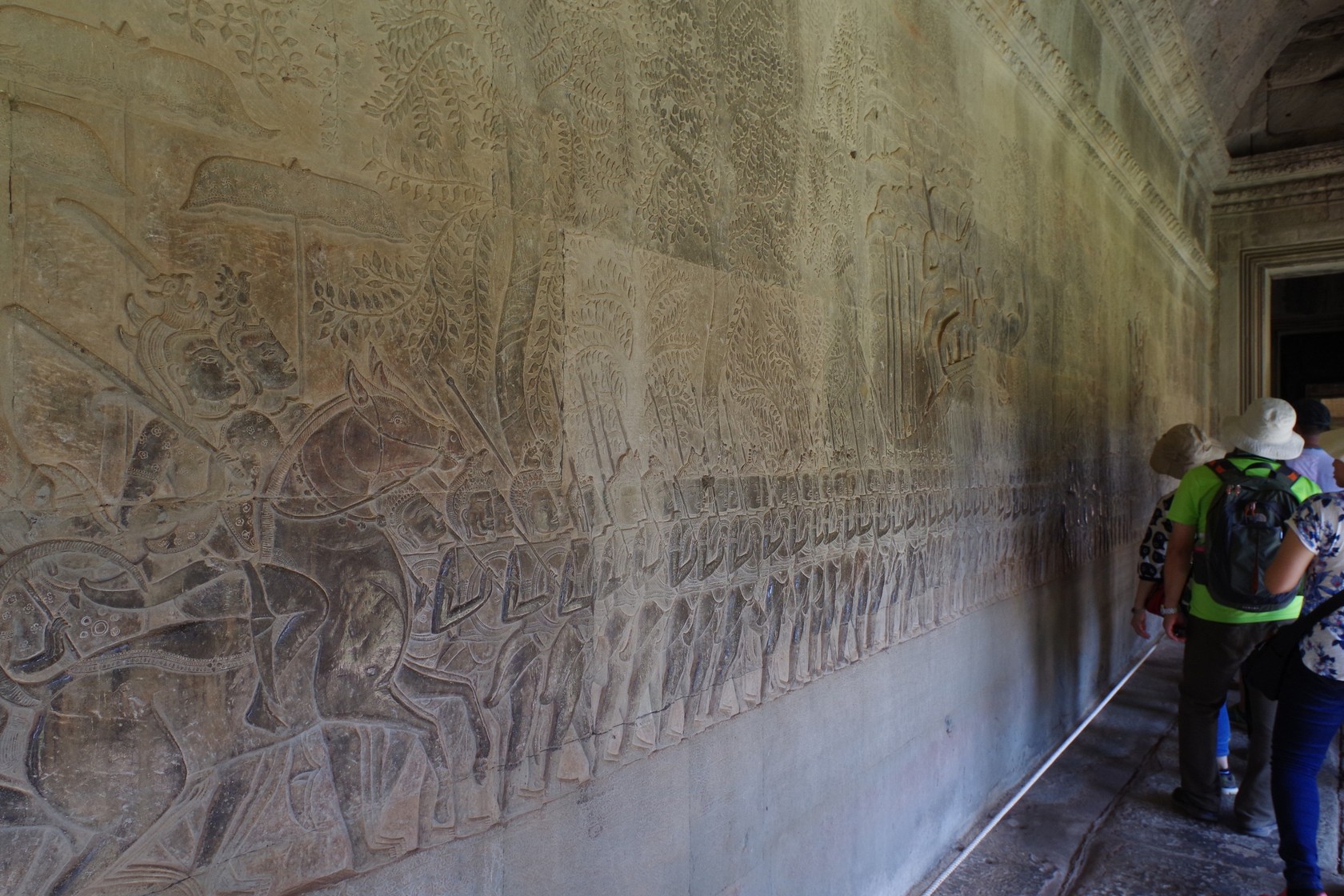 南面迴廊的國王出征浮雕-吳哥窟